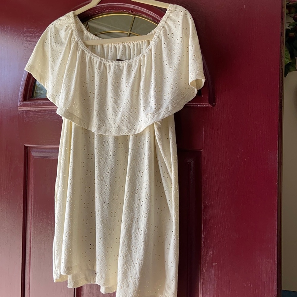 Multiples women’s eyelet top